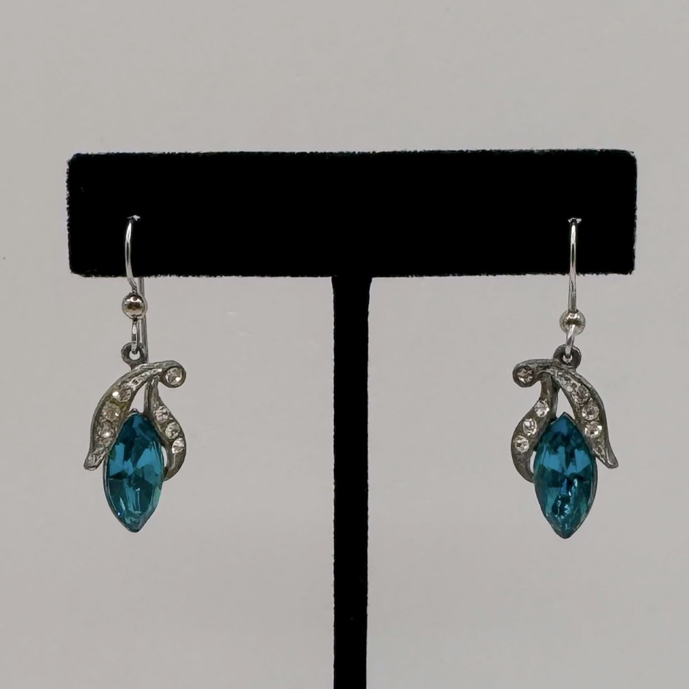 VINTAGE Crystal Dangle Earrings